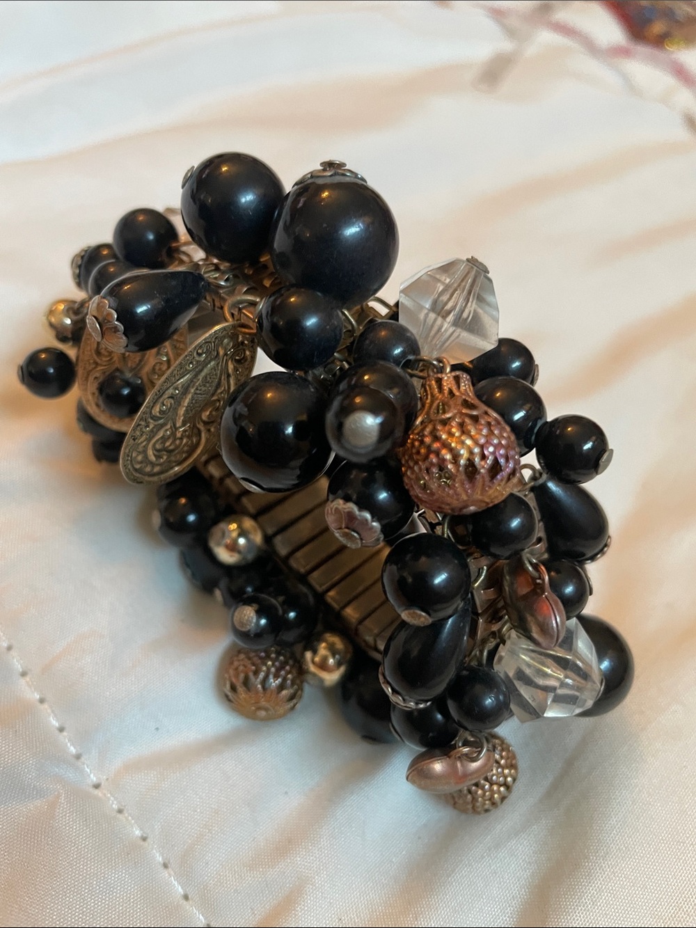 Vintage 1950s Black Lucite Cha Cha Cluster Expansion Bracelet